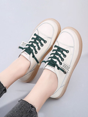 GIÀY SNEAKER